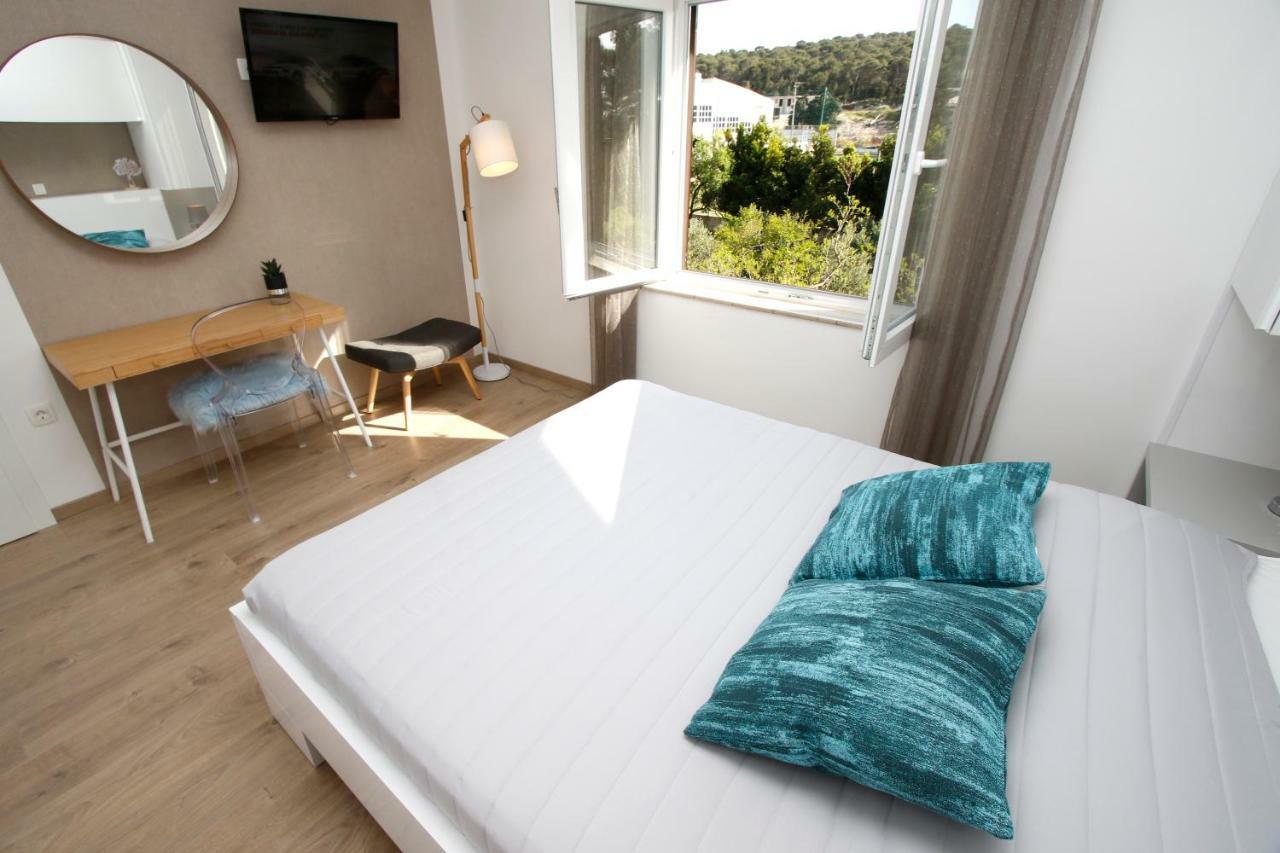 Apartments Besker Makarska Exterior foto