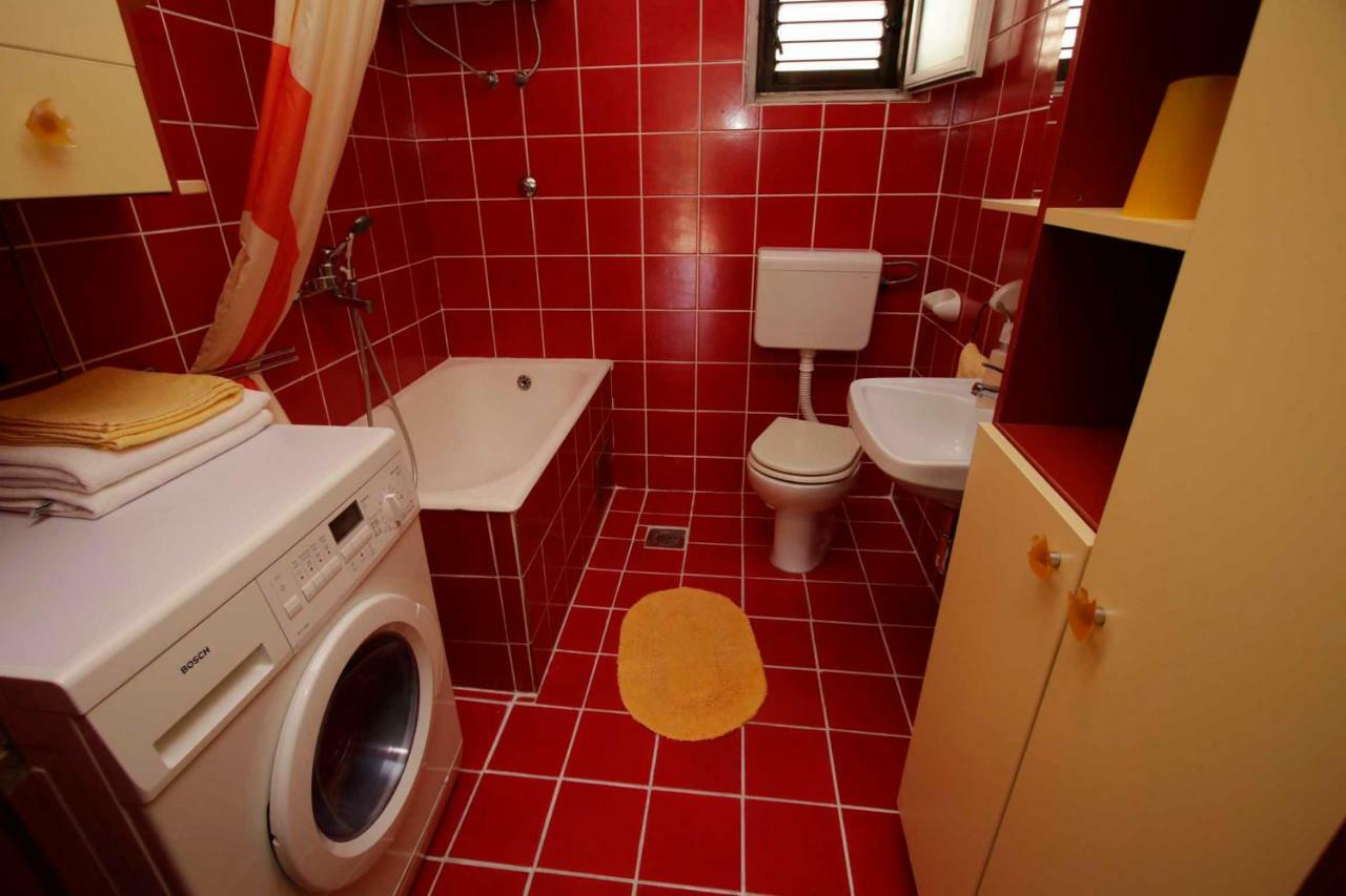 Apartments Besker Makarska Exterior foto