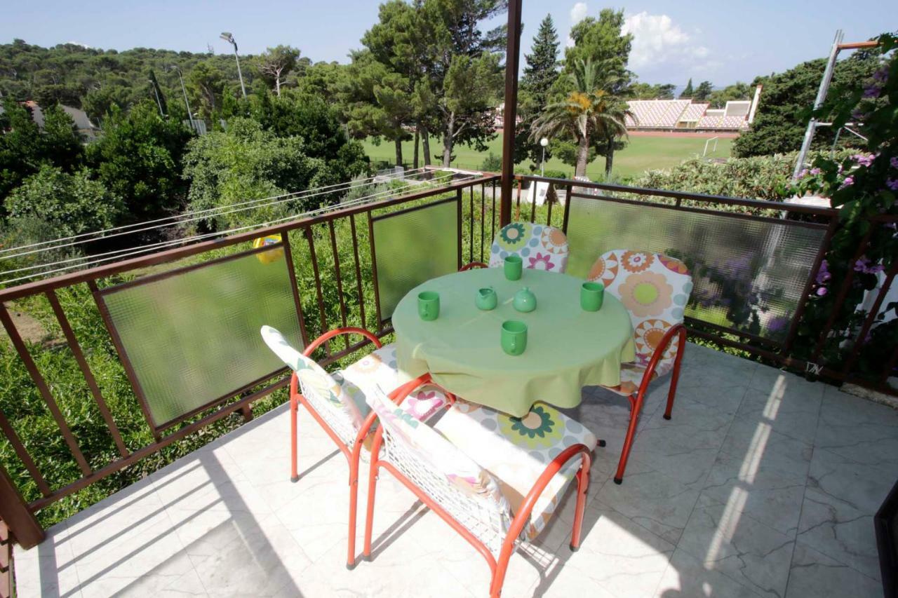 Apartments Besker Makarska Exterior foto