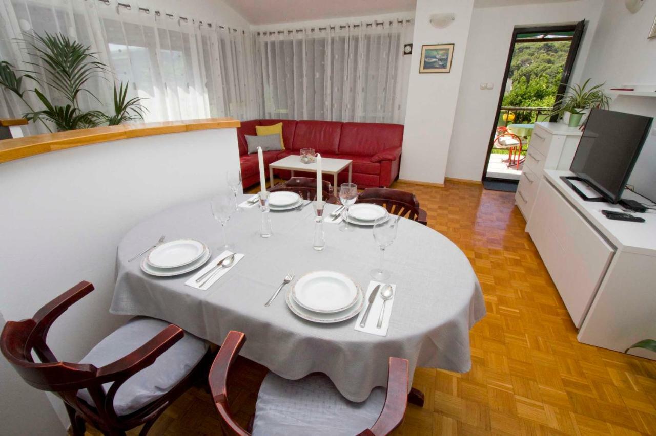 Apartments Besker Makarska Exterior foto