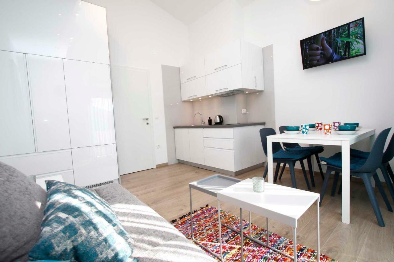 Apartments Besker Makarska Exterior foto